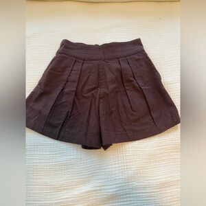NWT! Abercrombie & Fitch - Linen Blend Pleated Shorts - XS